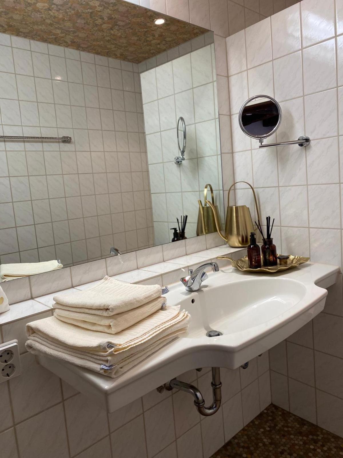 Apartmenthaus Eurenerstrasse 179 Apartment